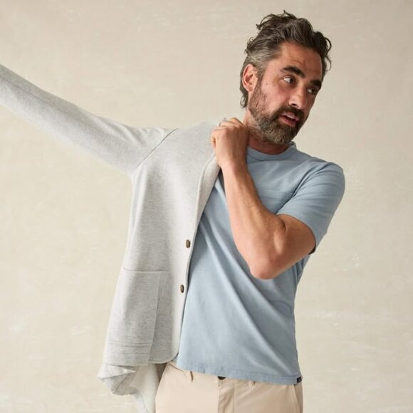 Faherty Sunwashed Pocket Tee BBZ-Blue Breeze - Picture 3 of 5
